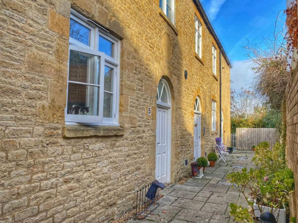 Cotswold Chapel, Sleeps Up To 5 In Kingsize Beds Apartment Chipping Norton